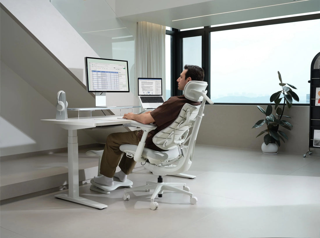 Cómo el trabajo híbrido cambia nuestra forma de sentarnos y por qué la ciencia de la ergonomía importa más que nunca