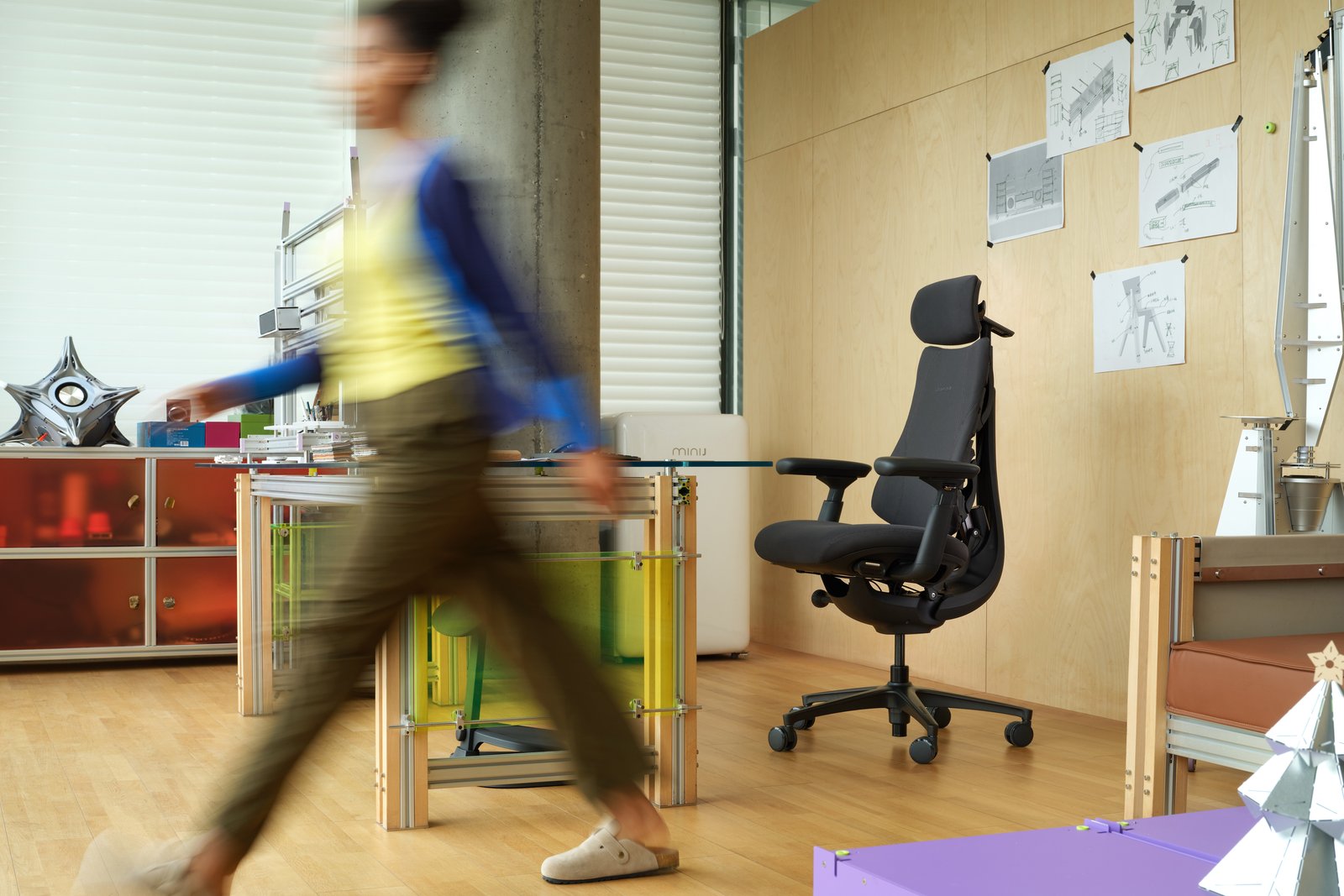 ¿Qué es el «trasero de silla de oficina»? Cómo afecta estar sentado y cómo prevenirlo